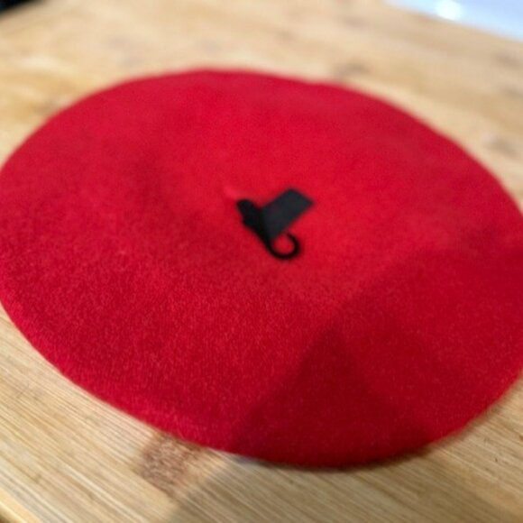 Retro Wool Red Beret - Picture 7 of 16